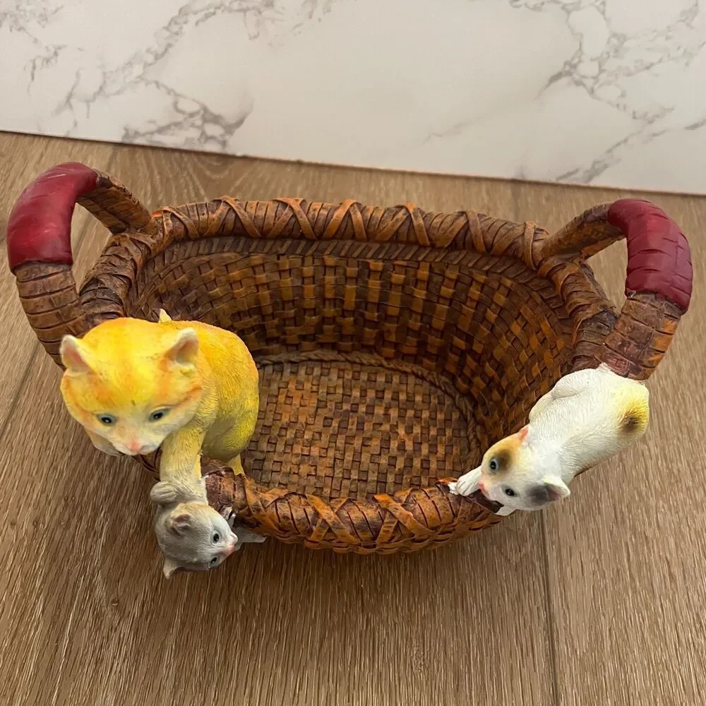 Cat Figurines Flower Basket Resin Kittens Planter Storage Wicker Style‎